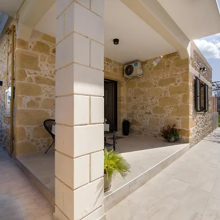 Anastasia & Maria Luxury Holiday home *